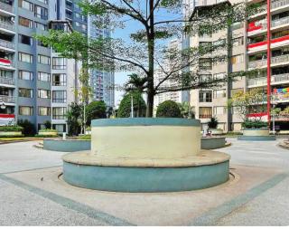 Stylish 3BR Rasuna Apt with Pool, Gym,Wi-Fi, Netflix - Jakarta - 7
