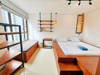 Stylish 3BR Rasuna Apt with Pool, Gym,Wi-Fi, Netflix - Jakarta - 2
