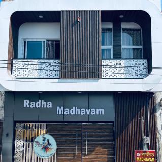 Radha Madhavam Luxurious Boutique Stay - Mathura - 0