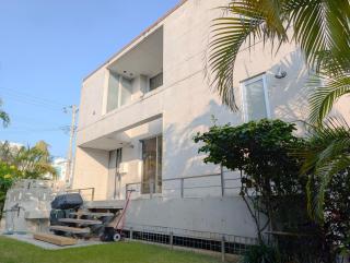 onna resort nakadomari ビーチまで車で4分 最大12名OK 中庭付き貸切ヴィラでくつろぐ恩納村ステイ - Onna - 1