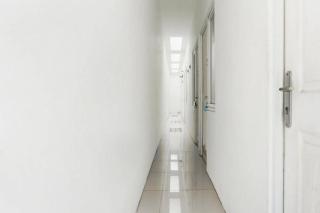 Super OYO 91074 Stariez Senen Syariah - 1