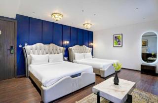 Townhouse Magarpatta City Formerly Emerald Guestimony - Pune - 1