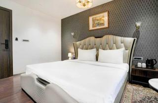Townhouse Magarpatta City Formerly Emerald Guestimony - Pune - 8