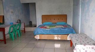 Hotel O Puri Azzura Danau Ranau Near Danau Ranau Pusri - 1