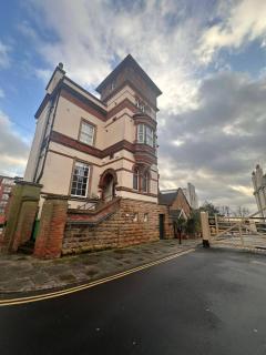 Tower Cottage - Nottingham - 2