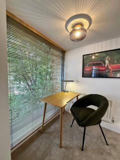 Tower Cottage - Nottingham - 1