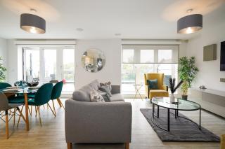 Serenity by the Water 3-Bed London 2x parking space - Isleworth - 9