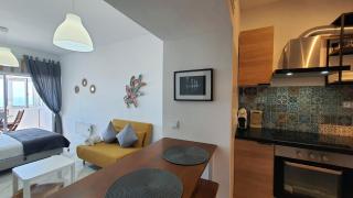 Front Ocean View Studio - 3