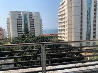 Lighthouse Towers 36 Umhlanga Village - Durban - 8