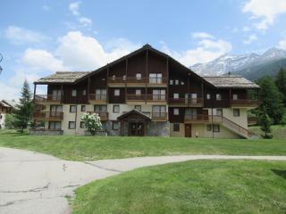 Résidence Les Alpages 4 étoiles - Appartement 4 personnes - Piscine, Hammam, Sauna, Jacuzzi - ValCenis 73480 - 9