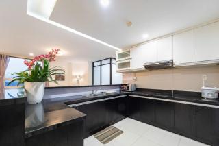 Luxury 4 bedroom townhouse in the city centre - Ho Chi Minh - 4