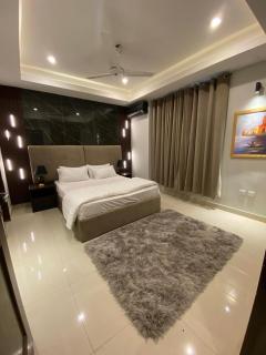 Elysium Tower Signature Stay Luxury Serviced Apartments Opposite Centaurus Mall Islama - Islamabad - 1