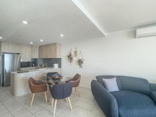 Coastal Chic in Batemans Bay Your Perfect Escape - 1