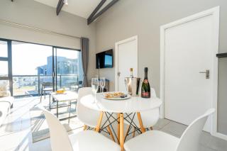 Millenial Arch-2 Bedroom Apt 86 by First Private Stays - Langebaan - 2