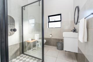 Millenial Arch-2 Bedroom Apt 86 by First Private Stays - 3