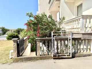 Sutomore Two Bedroom Apartment - Sutomore - 6
