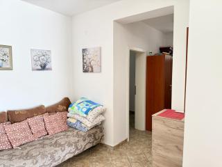 Sutomore Two Bedroom Apartment - Sutomore - 1