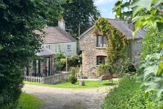 Thorne Farm-3 Bed-Sleeps 7-Garden-Country Views - Langtree - 0