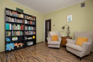 Charming House in the Capital with Two Parking Spaces by Noclegi Renters - Warsaw - 5