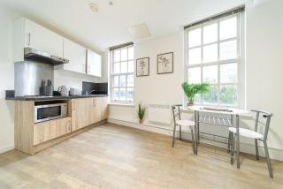 Alexandra House Simple City Stays - - 2