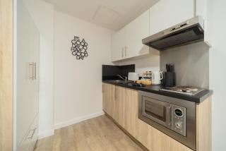 Alexandra House Simple City Stays - - 9