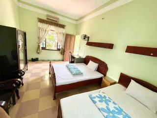 OYO 1297 Hotel Hung Lam - 2