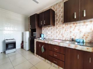 Appartement meublé spacieux 2 chambres salon Yassa - Douala - 5