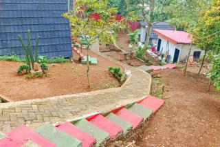 Valley Ciater Subang Mitra RedDoorz - Ciater - 7