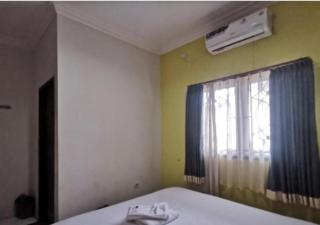OYO 94121 Wildan Homestay - Mantaak - 1