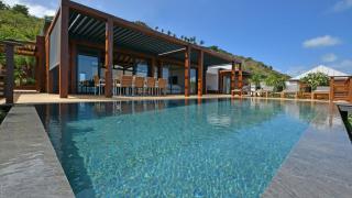 Contemporary Villa on a Hillside - Marigot - 0