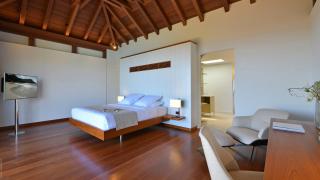 Contemporary Villa on a Hillside - Marigot - 3