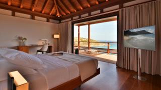 Contemporary Villa on a Hillside - Marigot - 4