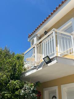Jimmy Anna Beachfront Apartments Private Beach - Votsalákia - 7