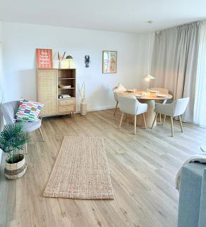Sonnenbalkon, strandnah & gemütlich - ideal für 2-3 Personen - Family & Friends HYGGE Ferienwohnung - Grömitz - 0
