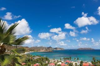 Fresh Summer Villa with Superb View of the Hills - Quartier de Lorient - 8