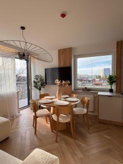 Family & Business Apartments PREMIUM SPA - 2 Bedroom with Private Jacuzzi, Balcony, Parking - Warsaw - 7