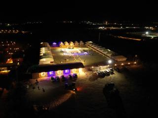 Stay Incredible Camp - Sām - 0