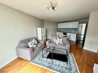 Skyline Views Opposite Utilita - Central Stay! - Cardiff - 0