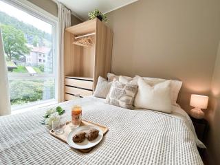 Urban Fjordscape Apartment - Bergen - 1