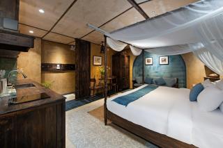 Hanoi Gem, Rustic Studio with King Bed & Projector - Hanoi - 7