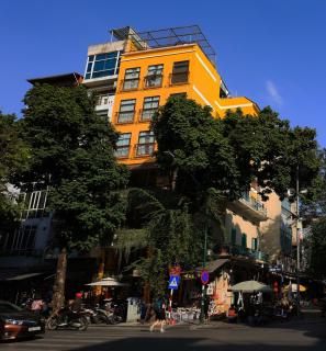 Hanoi Gem, Rustic Studio with King Bed & Projector - Hanoi - 1