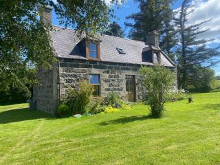 Cottage Farmhouse - Huntly - 0