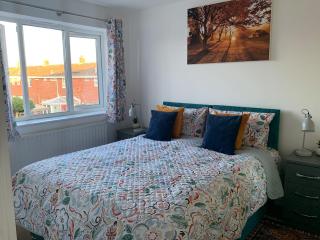 Montrose Everest house - Swindon - 2