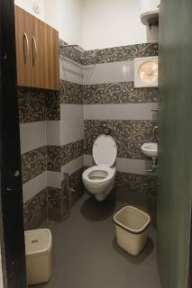 Hotel Narayan Niwas Ayodhya - Near Ram Mandir - Ayodhya - 9