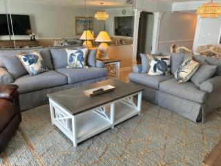 1065 Shoreline Towers Charming Beachfront Condo-Free Beach Setup - Destin - 9
