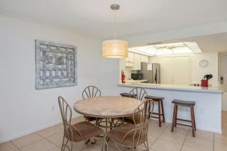 2042 Shoreline Towers – Gulf-View Condo with Free Beach Setup - Destin - 6