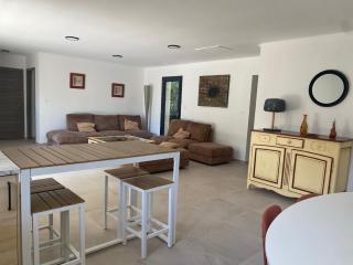 Villa neuve 5 ch et Jacuzzi - Castries - 9