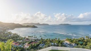 Grand Classic Villa with Stunning Islands Views - Quartier de Lorient - 4