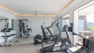 Grand Classic Villa with Stunning Islands Views - Quartier de Lorient - 1