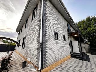 Мини-отель Тихий замок - Bishkek - 0